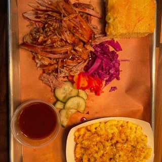 Pulled Pork Platter